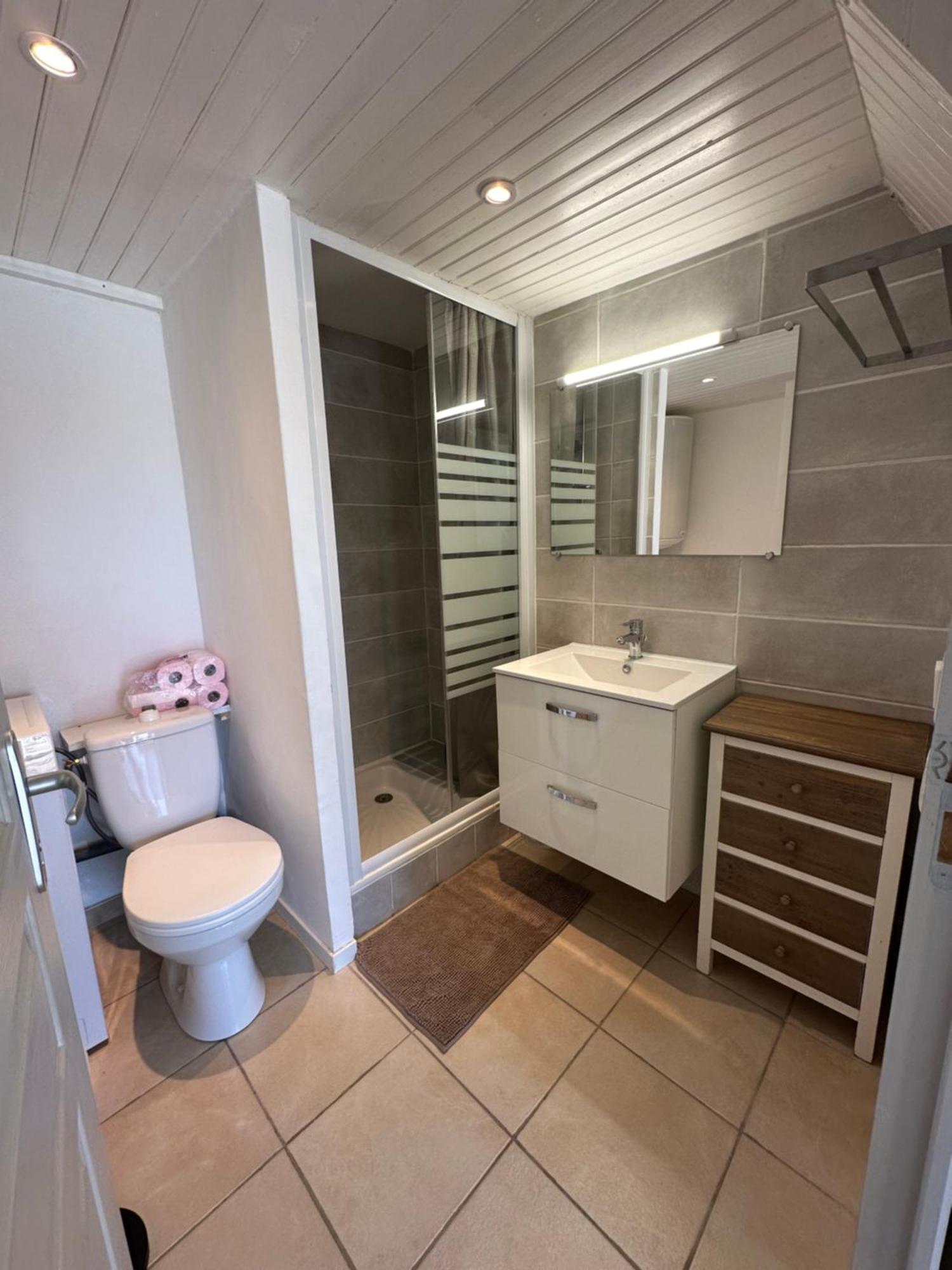 La Discrete Toute Equipee Avec Piscine Gruissan Extérieur photo